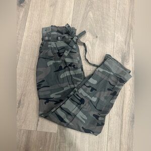 Camouflage Women's Crop Pant